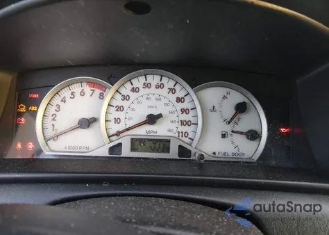 2005 Toyota Corolla S из США, поврежденный, VIN 2T1BR32E95C352161